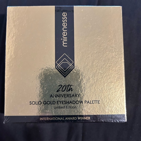 Eyeshadow palette Touch of Mr Grey - Picture 9 of 13